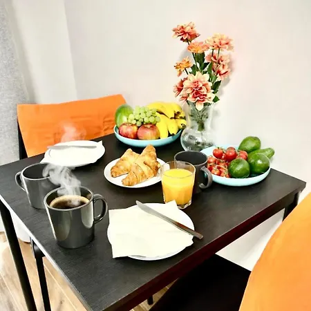 Elegant 1bed Condo, Prime Location * Varšava